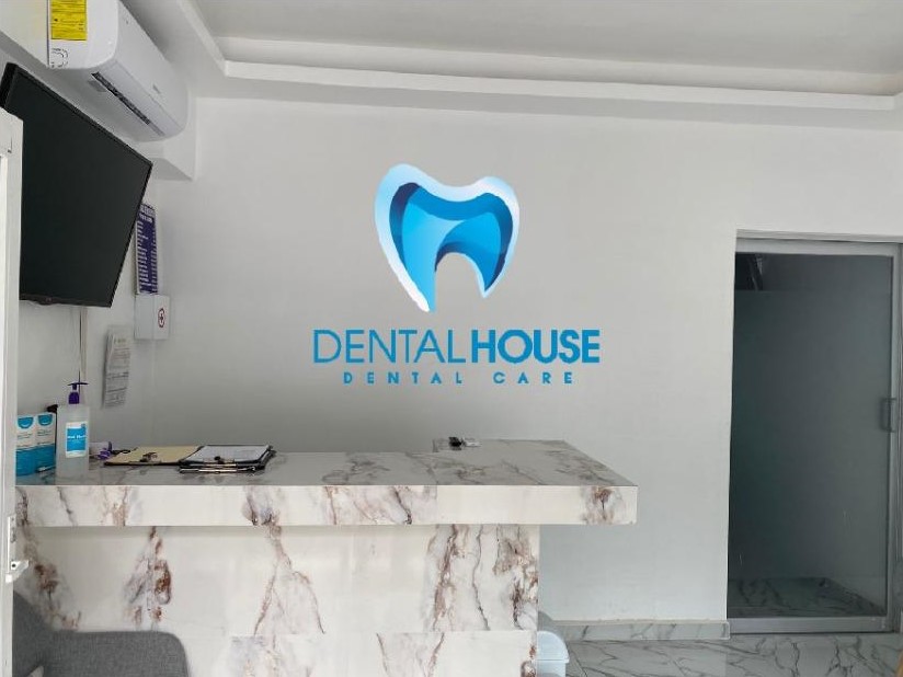 Dental House recepcion 1